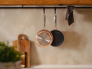 MIEDZIANY GARNEK DO SOSÓW HYBRYDOWY NON-STICK 18 CM - 2