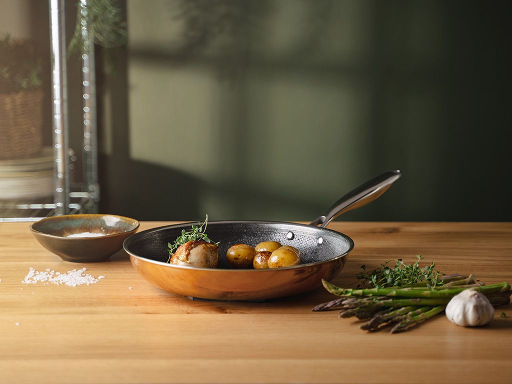 MIEDZIANA PATELNIA HYBRYDOWA NON-STICK 28 CM - 3
