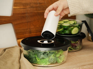 OKRĄGŁY SZKLANY POJEMNIK VACUUM – 930 ML