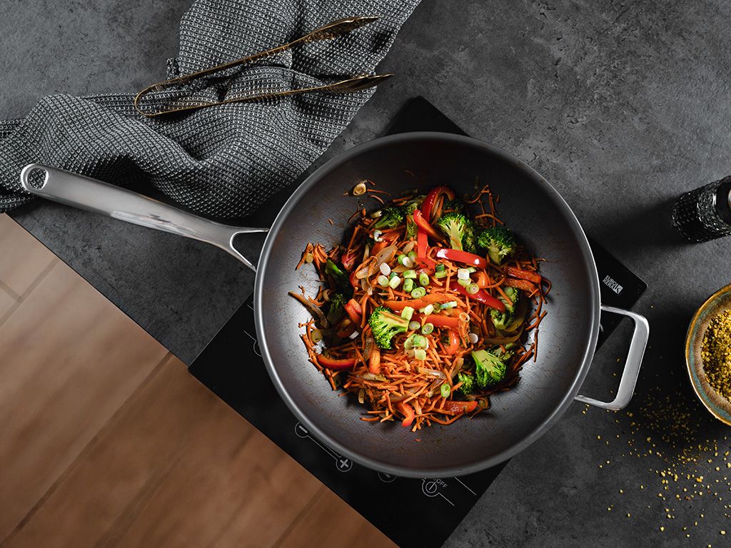 ZERO – NATURALNA PATELNIA WOK NIEPRZYWIERAJĄCA 30 CM - 2