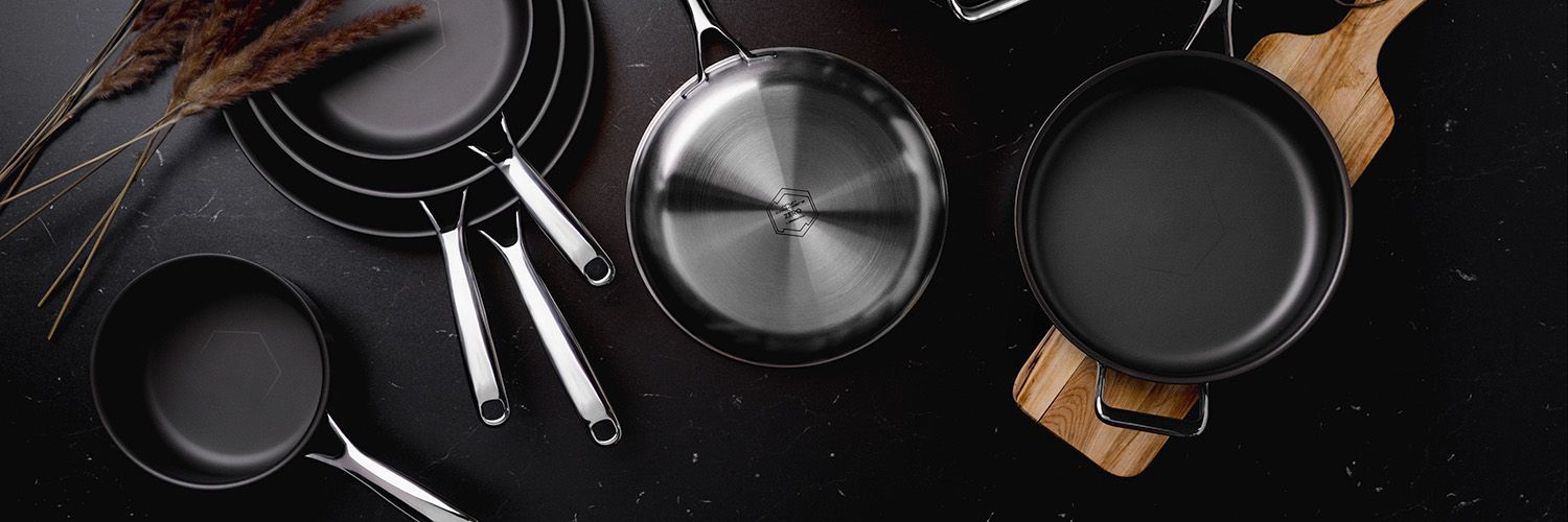 ZERO – NATURALNA POWŁOKA NIEPRZYWIERAJĄCA PATELNIA TYPU SAUTE 26CM