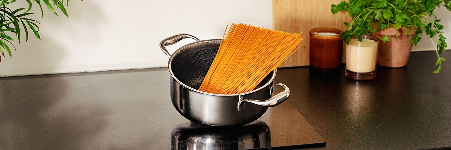 GARNEK 28CM (8,2L) - 1. GENERACJA