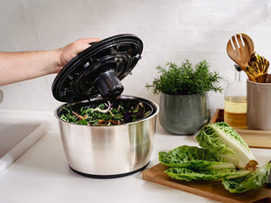 STAINLESS STEEL SALAD SPINNER - 3
