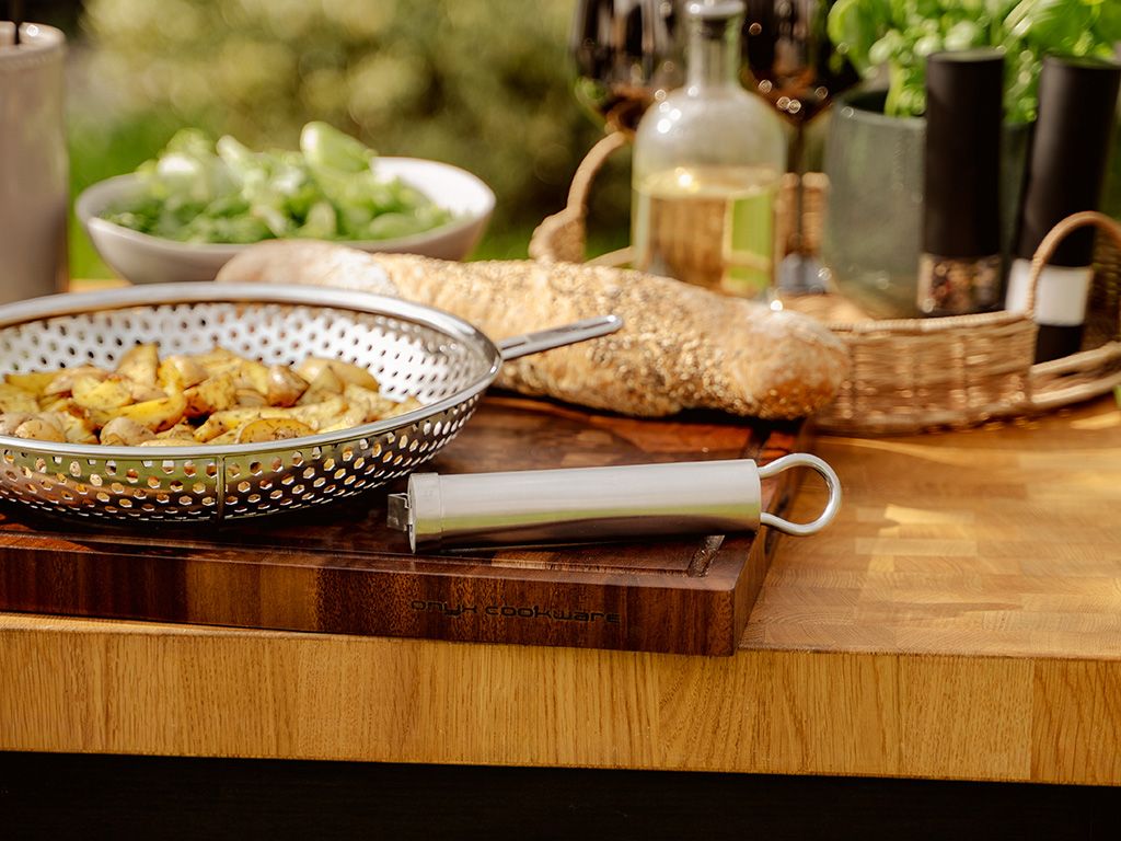 PATELNIA GRILLOWA BBQ Z ODNACZANYM UCHWYTEM 28 CM