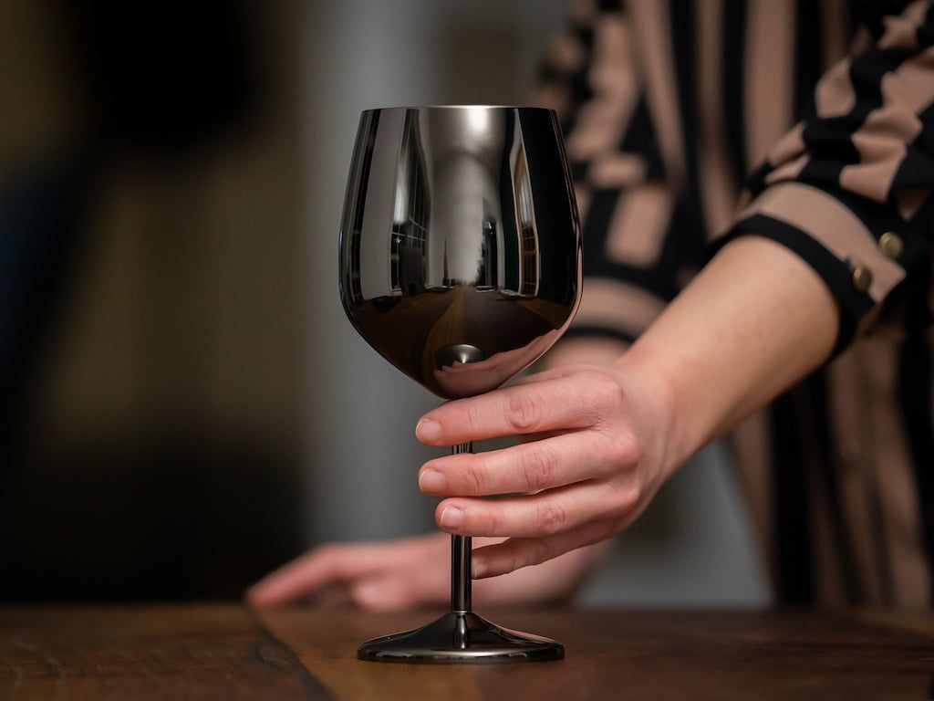 ZESTAW SZKLANEK DO WINA ZE STALI NIERDZEWNEJ 4-SZT
