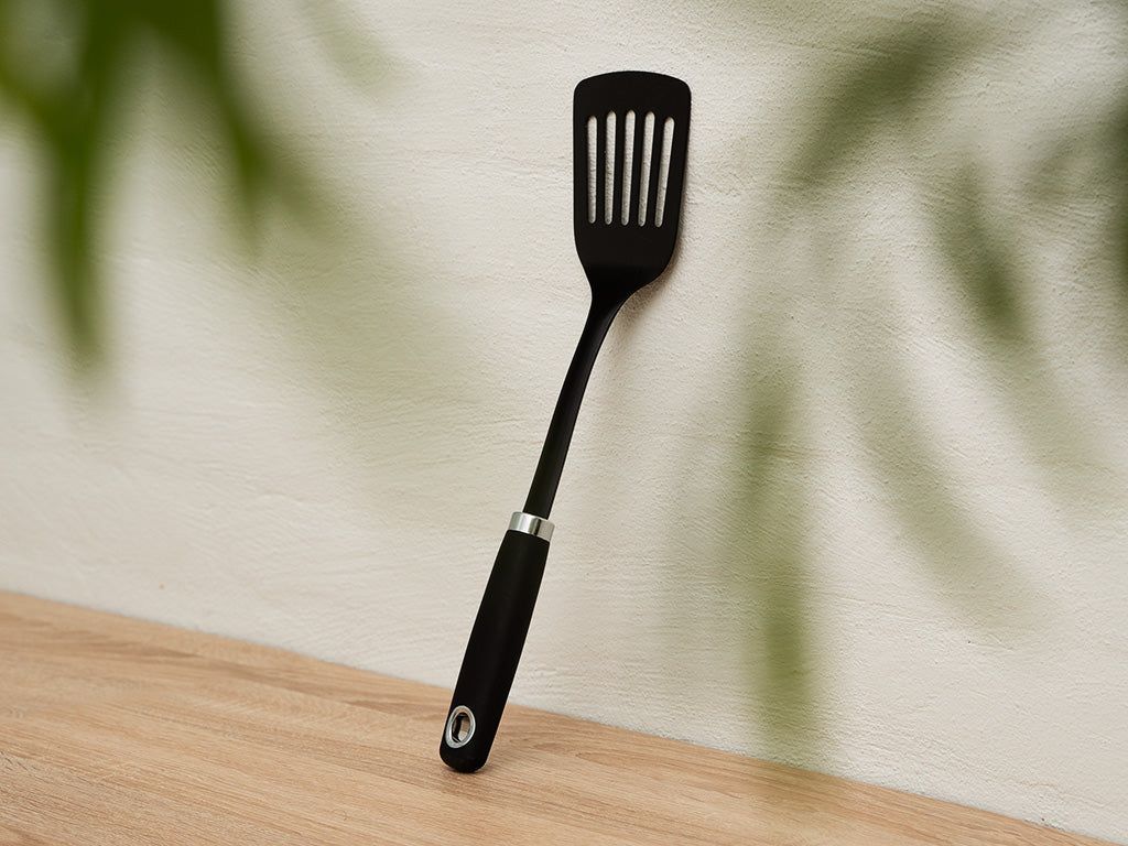 PODSTAWOWY ZESTAW PATELNI 28 CM - 3